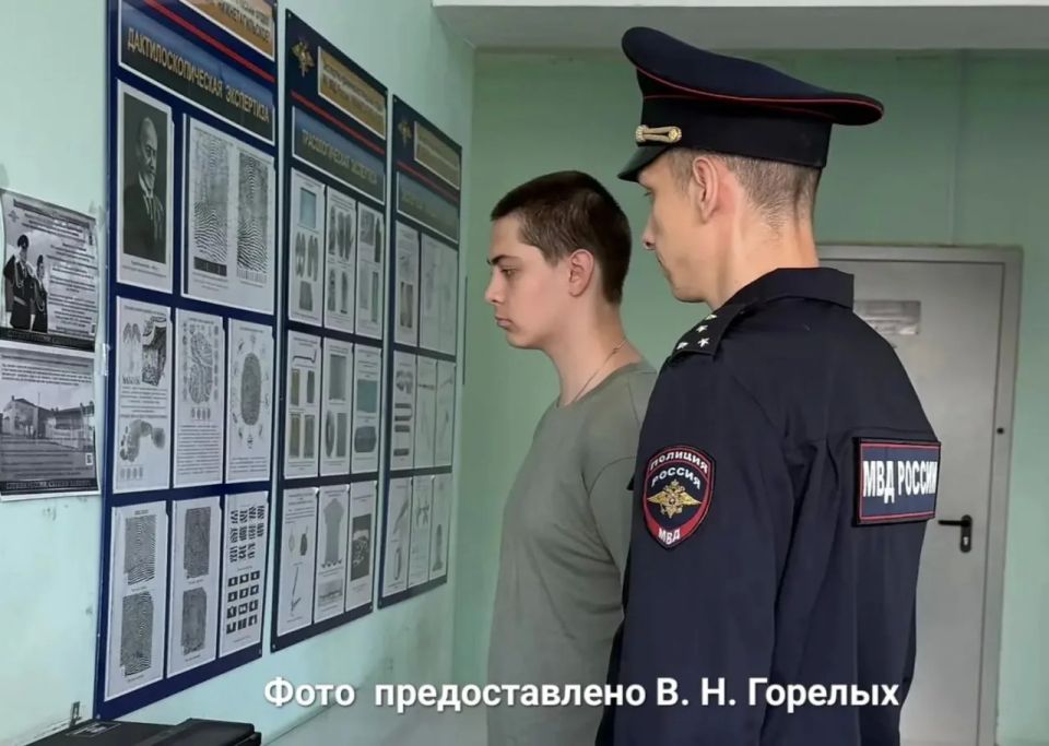 Задержали парня, назвавшегося Адольфом Гитлером в пиццерии Нижнего Тагила Задержали парня, назвавшегося Адольфом Гитлером в пиццерии Нижнего Тагила