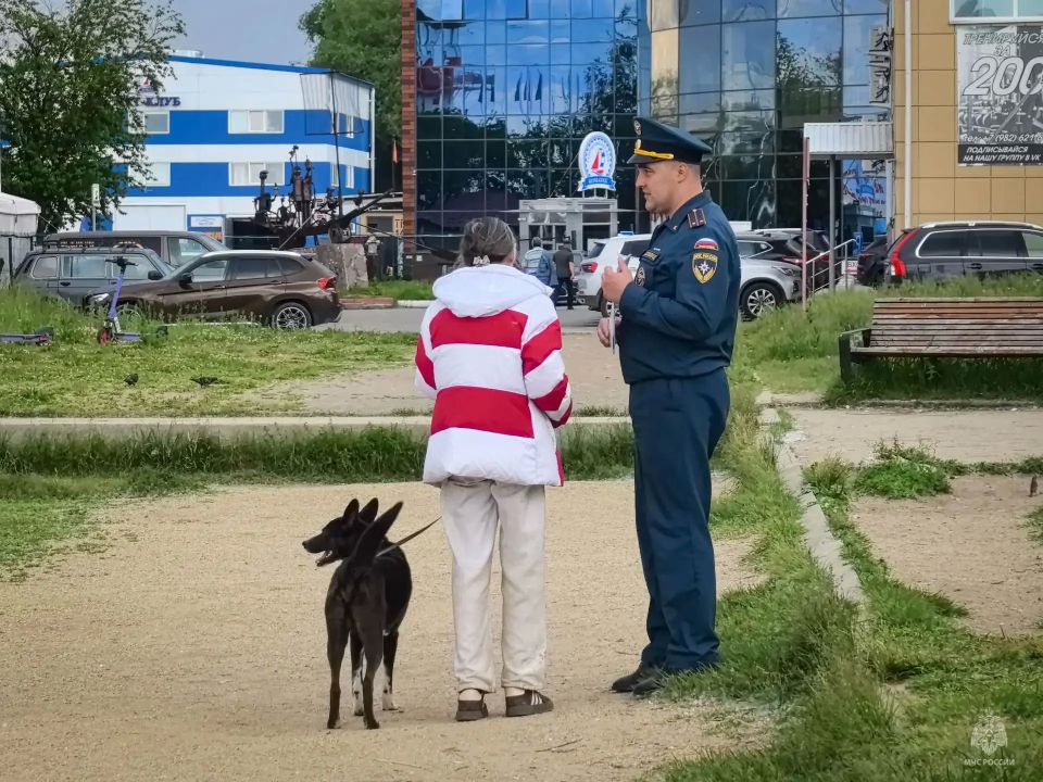 Сотрудники 1 пожарно-спасательного отряда провели профилактику на водоёмах Екатеринбурга Сотрудники 1 пожарно-спасательного отряда провели профилактику на водоёмах Екатеринбурга