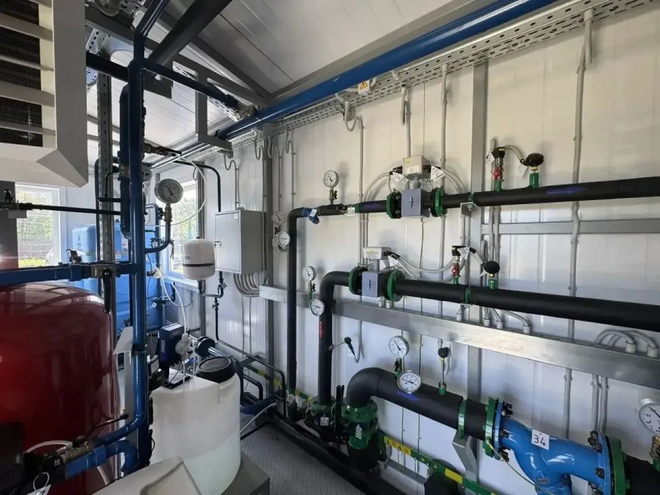Денис Паслер: В поселке Первомайском Каменского района запустили новую газовую блочную котельную Денис Паслер: В поселке Первомайском Каменского района запустили новую газовую блочную котельную
