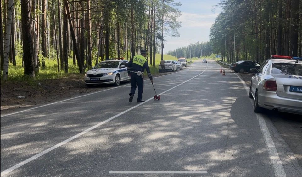 Ночная поездка 15-летнего бесправного водителя завершилась наездом на дерево и травмированием пассажирки Ночная поездка 15-летнего бесправного водителя завершилась наездом на дерево и травмированием пассажирки