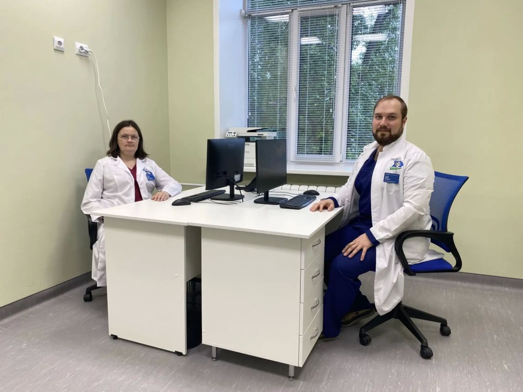 В Свердловской области после капитального ремонта открылась обновленная поликлиника, где смогут принимать порядка 140 посетителей в смену В Свердловской области после капитального ремонта открылась обновленная поликлиника, где смогут принимать порядка 140 посетителей в смену