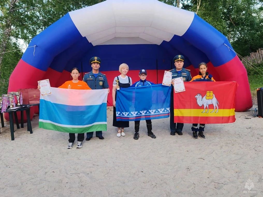 Два пьедестала: юные спасатели Свердловской области успешно выступили на «Школе безопасности» Два пьедестала: юные спасатели Свердловской области успешно выступили на «Школе безопасности»