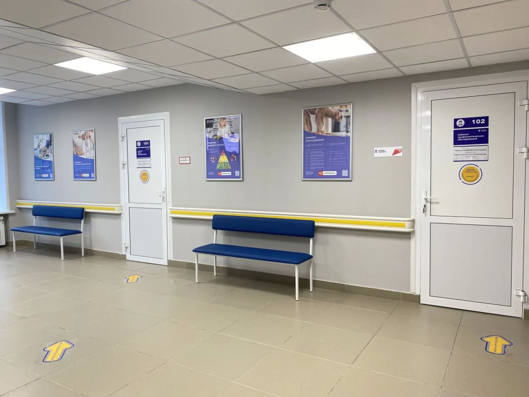 В Свердловской области после капитального ремонта открылась обновленная поликлиника, где смогут принимать порядка 140 посетителей в смену В Свердловской области после капитального ремонта открылась обновленная поликлиника, где смогут принимать порядка 140 посетителей в смену