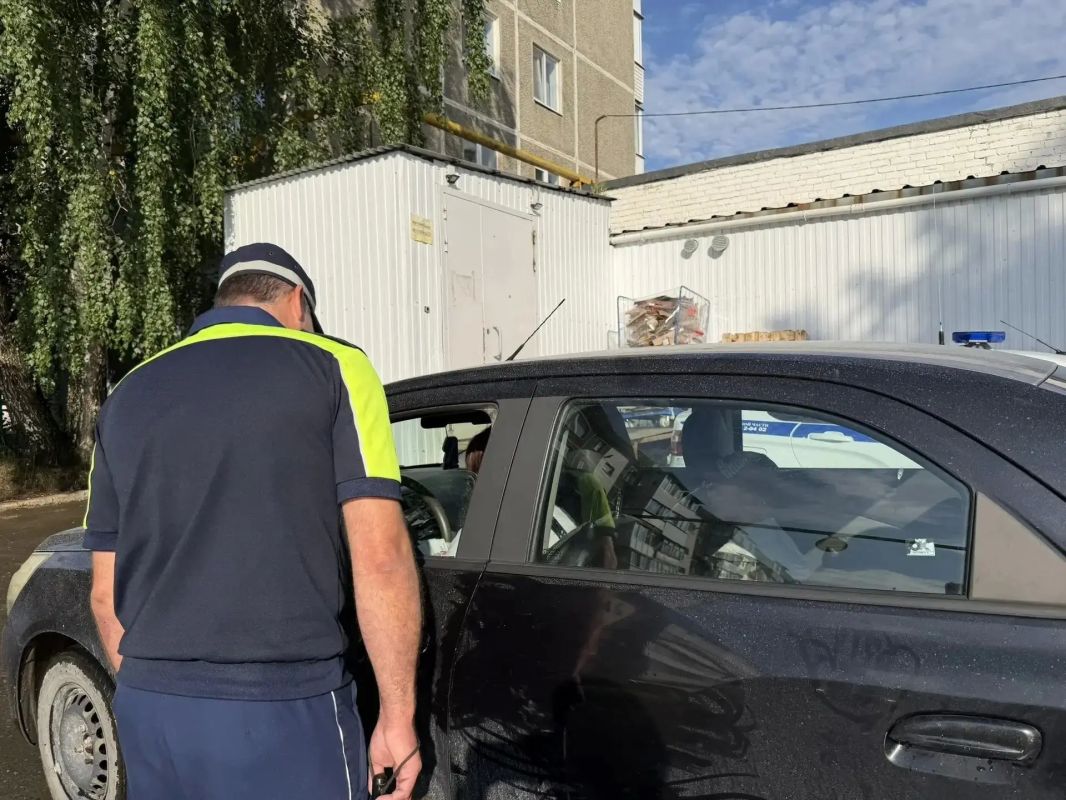 Профилактические рейды по соблюдению правил перевозки детей провели госавтоинспекторы в Асбесте Профилактические рейды по соблюдению правил перевозки детей провели госавтоинспекторы в Асбесте
