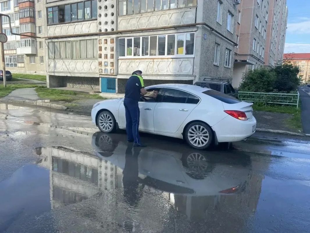 Профилактические рейды по соблюдению правил перевозки детей провели госавтоинспекторы в Асбесте Профилактические рейды по соблюдению правил перевозки детей провели госавтоинспекторы в Асбесте