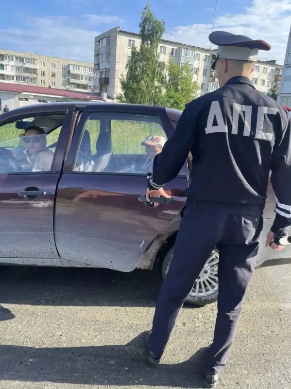 Профилактические рейды по соблюдению правил перевозки детей провели госавтоинспекторы в Асбесте Профилактические рейды по соблюдению правил перевозки детей провели госавтоинспекторы в Асбесте