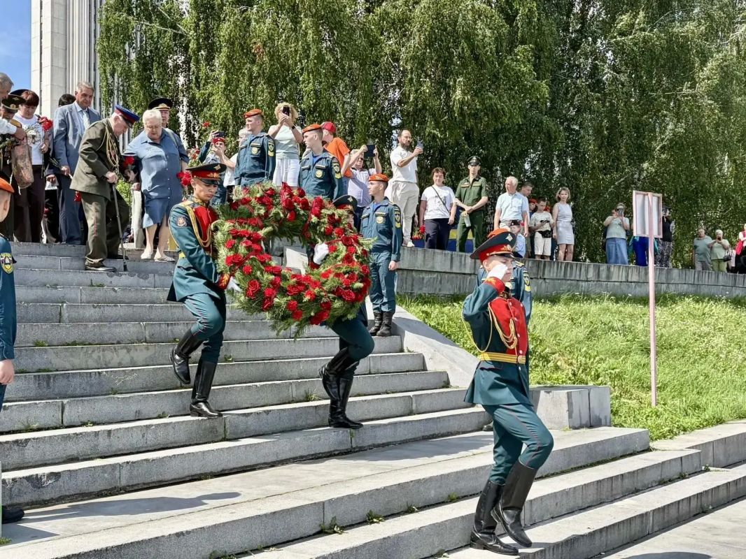 В Екатеринбурге прошла акция памяти «Во имя жизни» В Екатеринбурге прошла акция памяти «Во имя жизни»