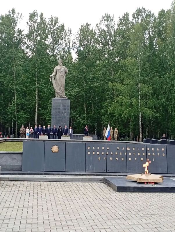 Память и скорбь: ветераны и сотрудники ГУФСИН почтили 85-ю годовщину начала Великой Отечественной войны Память и скорбь: ветераны и сотрудники ГУФСИН почтили 85-ю годовщину начала Великой Отечественной войны