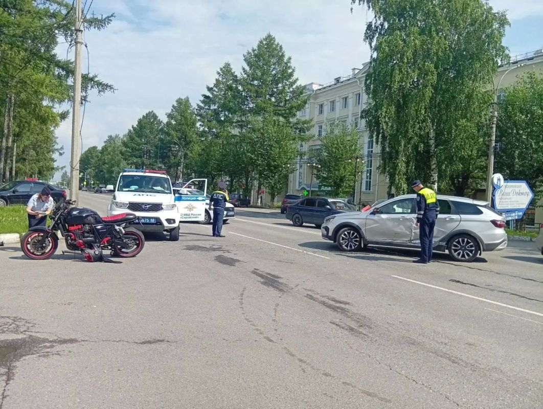 Пьяный мотоциклист без прав попал в ДТП в Серове