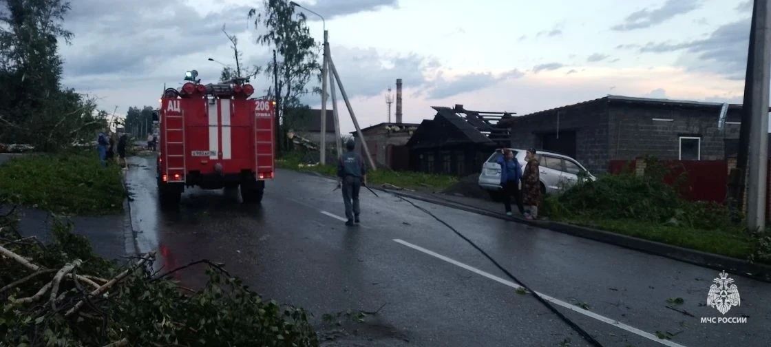 За медицинской помощью после урагана в Кушве обратились 6 человек За медицинской помощью после урагана в Кушве обратились 6 человек