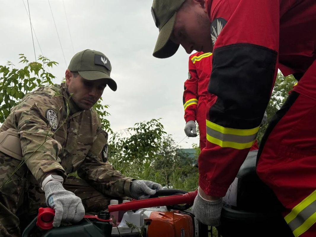Уральцы объединились в поддержке жителей Кушвы и помощи в ликвидации последствий урагана в городе Уральцы объединились в поддержке жителей Кушвы и помощи в ликвидации последствий урагана в городе