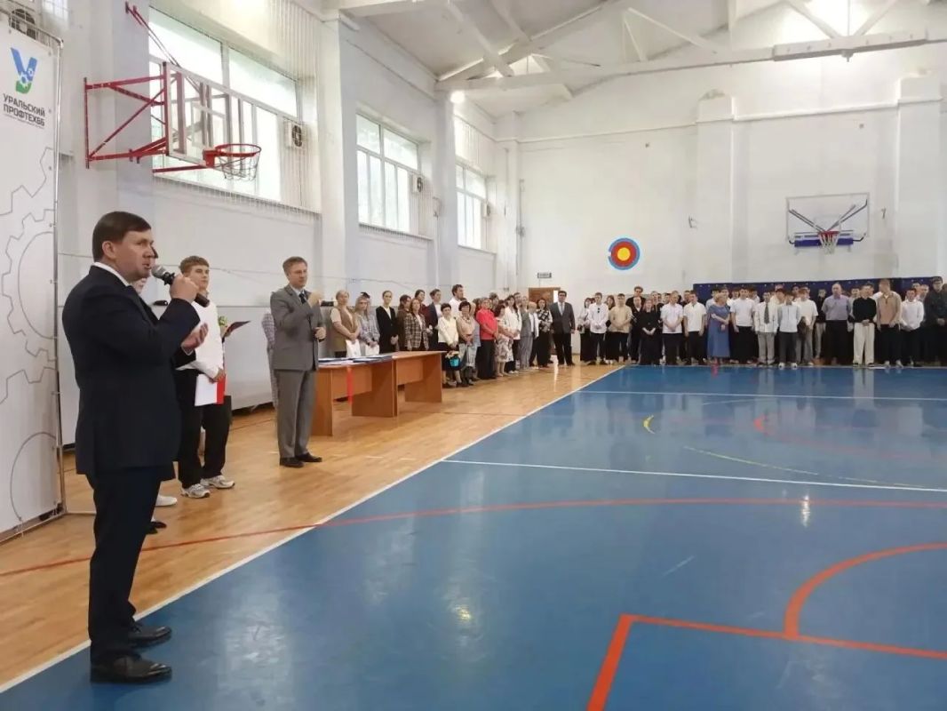 Порядка 4,5 тысячи молодых специалистов пополнят экономику Свердловской области – в кластерах «Профессионалитета» Порядка 4,5 тысячи молодых специалистов пополнят экономику Свердловской области – в кластерах «Профессионалитета»