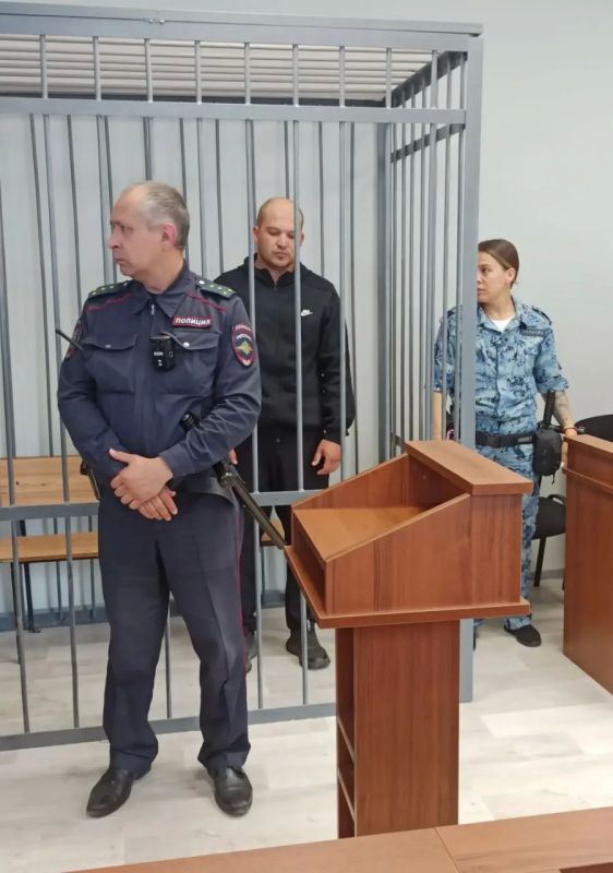 Водителя Infiniti, погубившего в ДТП 4 человек, отправили в СИЗО
