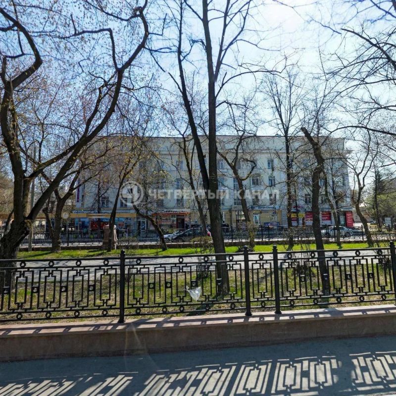 Самокатчик скончался во время движения по проспекту Ленина
