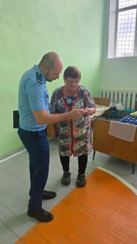 Сегодня, 16 июля 2026 года, сотрудниками аппарата облпрокуратуры в ходе выезда в г. Ирбит дана оценка эффективности принимаемых мер по защите прав жителей, пострадавших в результате стихии Сегодня, 16 июля 2026 года, сотрудниками аппарата облпрокуратуры в ходе выезда в г. Ирбит дана оценка эффективности принимаемых мер по защите прав жителей, пострадавших в результате стихии