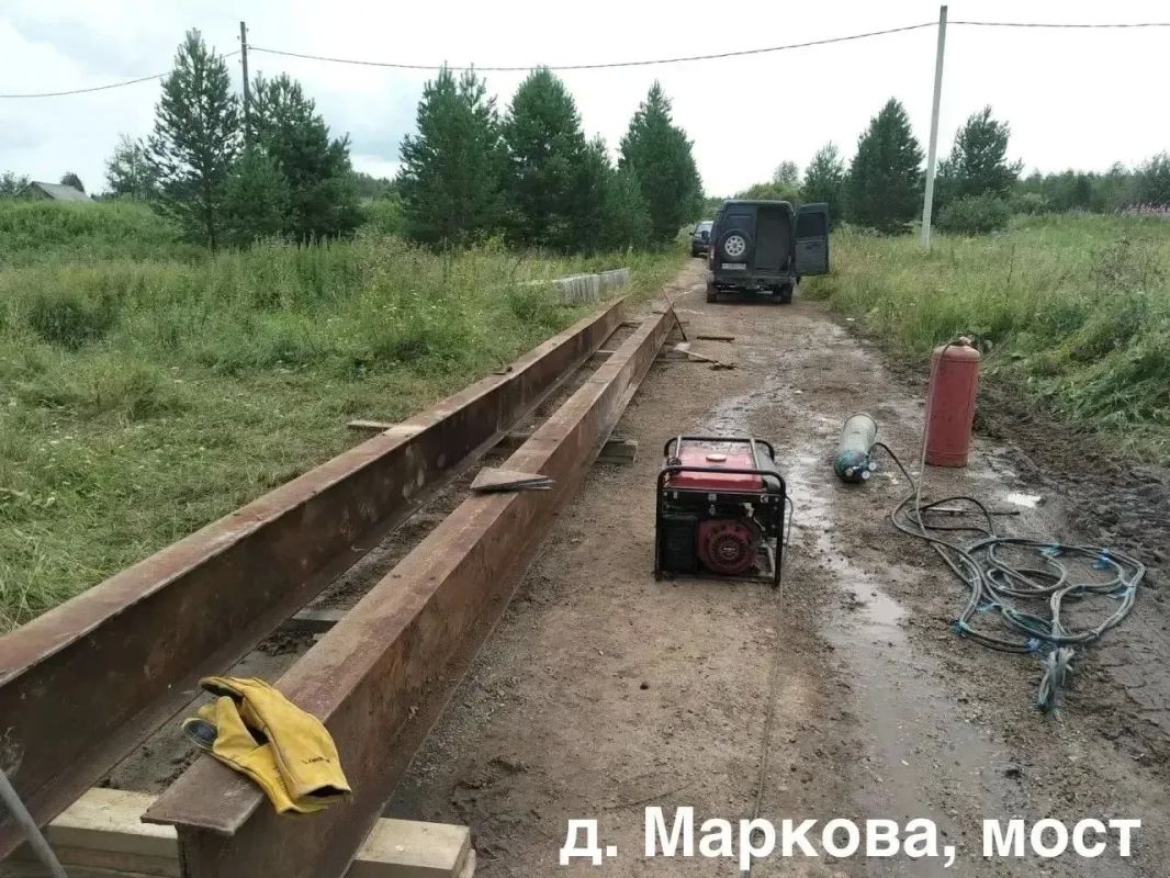 Восстановительные работы после дождевого паводка продолжаются в Свердловской области Восстановительные работы после дождевого паводка продолжаются в Свердловской области