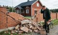 Суд взыскал с Ревдинского кирпичного завода 2 млн рублей за бракованный кирпич, изза которого пришлось сносить забор