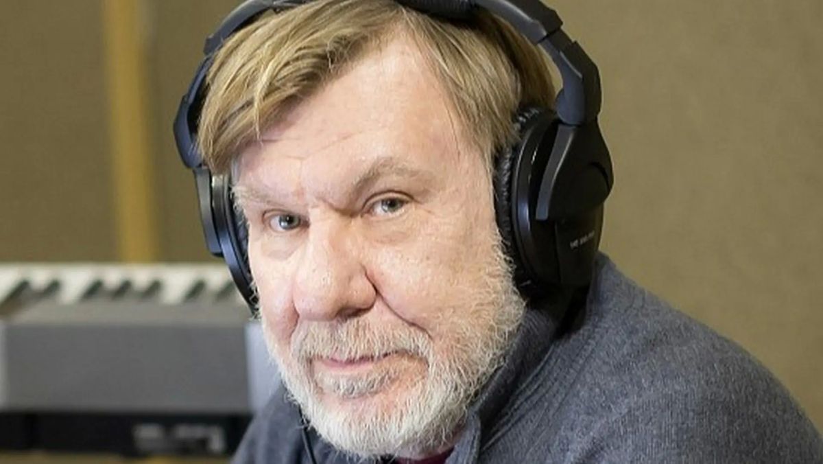 На «Красную строку» приедут автор книги о Василии Уткине и популярные писательницы На «Красную строку» приедут автор книги о Василии Уткине и популярные писательницы