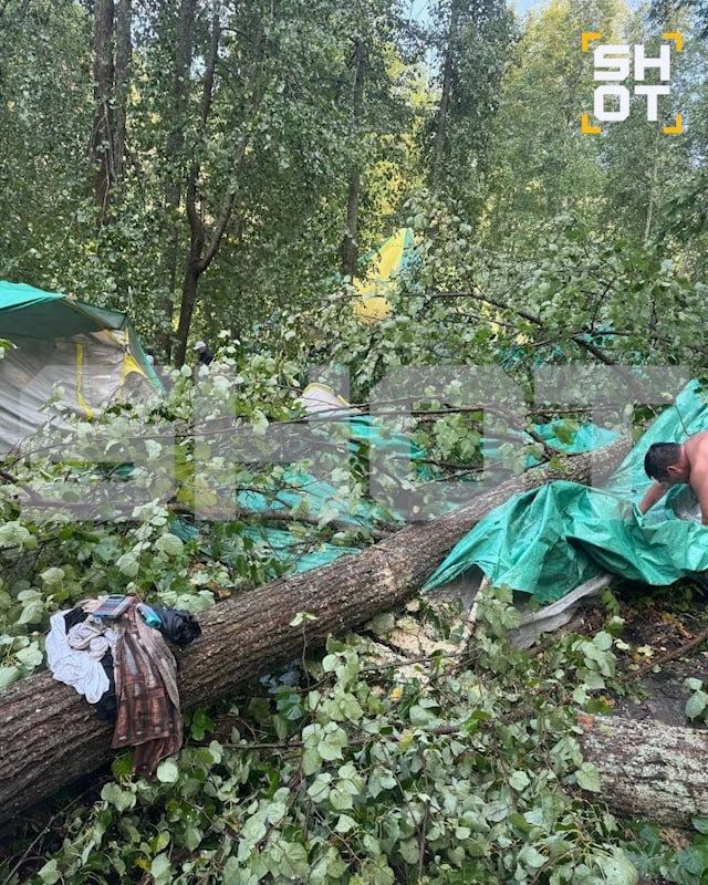 Организаторы сплава, во время которого погибла женщина, проигнорировали высокий уровень воды и частично подтопленный лагерь и привозили в него туристов Организаторы сплава, во время которого погибла женщина, проигнорировали высокий уровень воды и частично подтопленный лагерь и привозили в него туристов