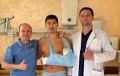 Боксер Бивол перенес операцию на локте