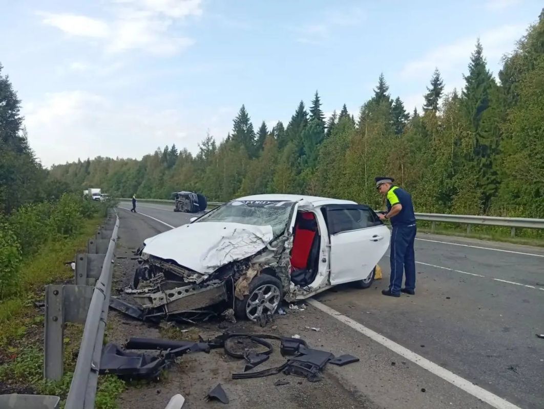 5 человек пострадали в ДТП под Серовом, один из них — в реанимации 5 человек пострадали в ДТП под Серовом, один из них — в реанимации