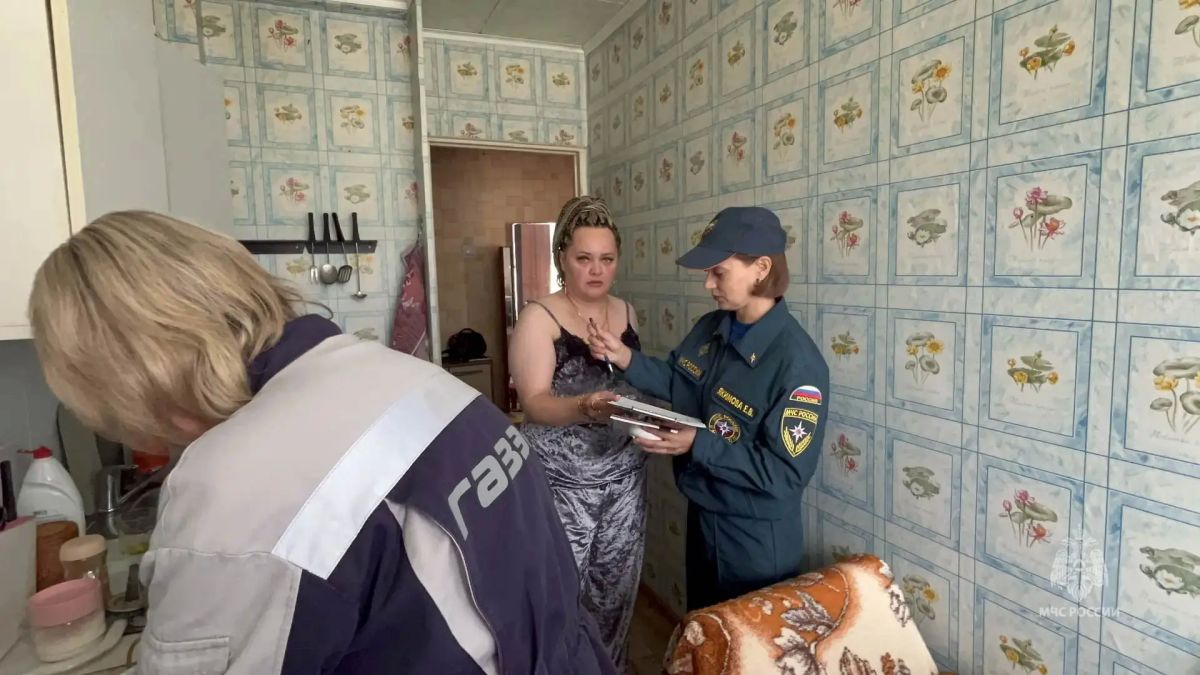 Безопасность начинается... с кухни! Огнеборцы МЧС России напомнили свердловчанам главные правила эксплуатации газового оборудования Безопасность начинается... с кухни! Огнеборцы МЧС России напомнили свердловчанам главные правила эксплуатации газового оборудования