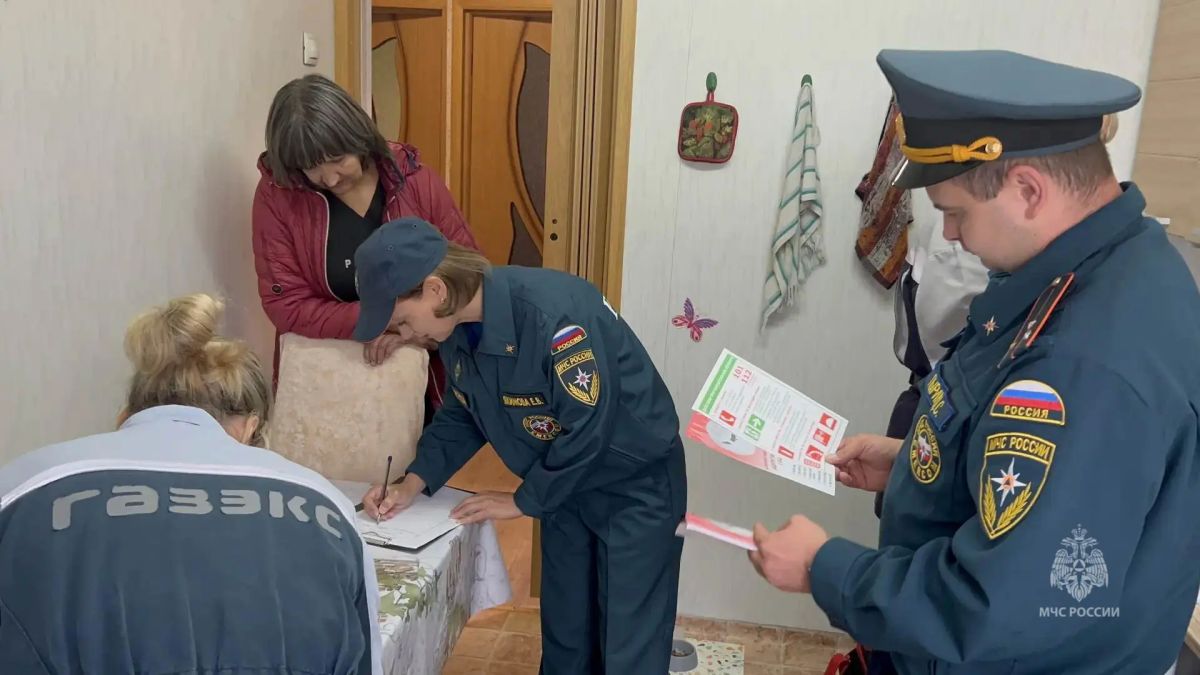 Безопасность начинается... с кухни! Огнеборцы МЧС России напомнили свердловчанам главные правила эксплуатации газового оборудования Безопасность начинается... с кухни! Огнеборцы МЧС России напомнили свердловчанам главные правила эксплуатации газового оборудования