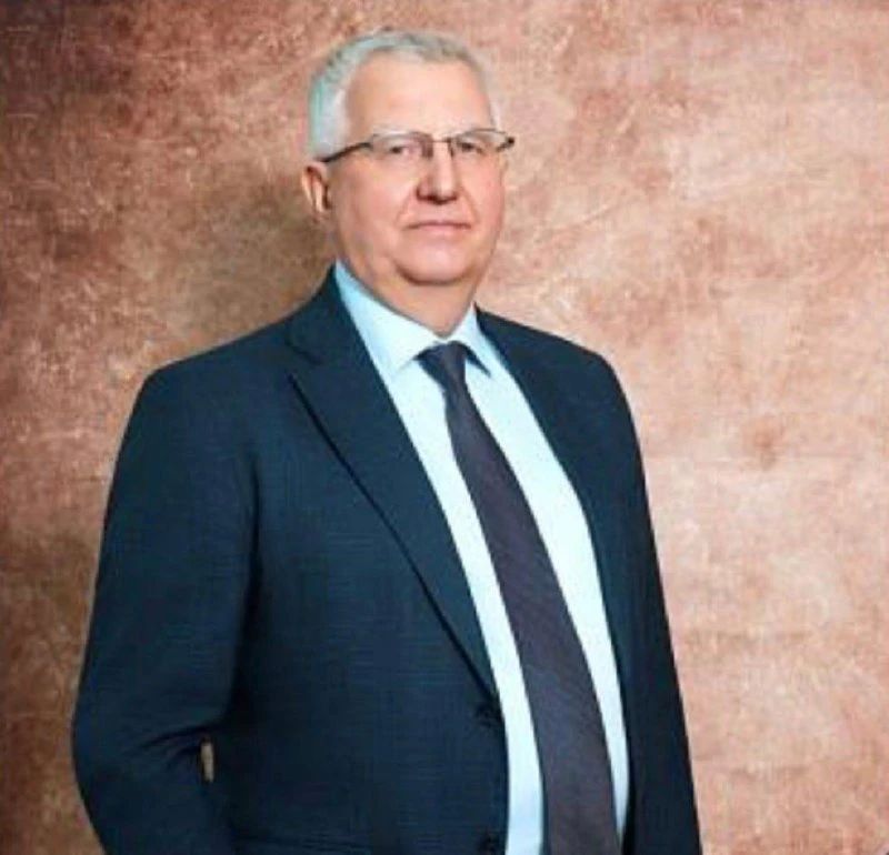 «Дал по щекам»: задержаны подозреваемые по делу об избиении учёного Никиты Зезина «Дал по щекам»: задержаны подозреваемые по делу об избиении учёного Никиты Зезина