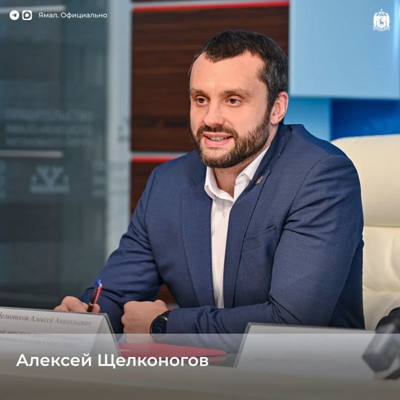 Заместитель губернатора ЯНАО Евгений Гурарий и депутат законодательного собрания округа Алексей Щелконогов вступили в отряд «БАРС» для защиты Ямала от атак БПЛА Заместитель губернатора ЯНАО Евгений Гурарий и депутат законодательного собрания округа Алексей Щелконогов вступили в отряд «БАРС» для защиты Ямала от атак БПЛА