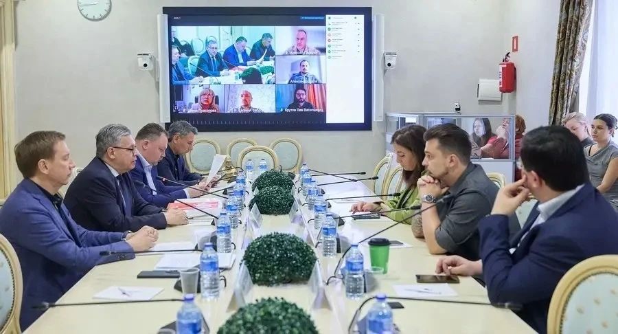Рифат Сабитов подчеркнул необходимость развития отечественных нейросетей