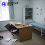 Недовольная пациентка схватила педиатра за шею и стала душить