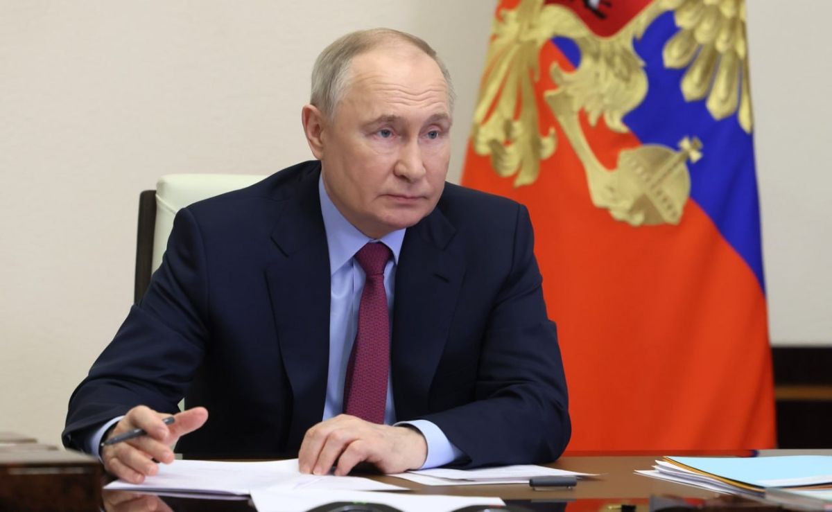 Путин расширил перечень статей для заключения контракта с ВС в период мобилизации и военного времени