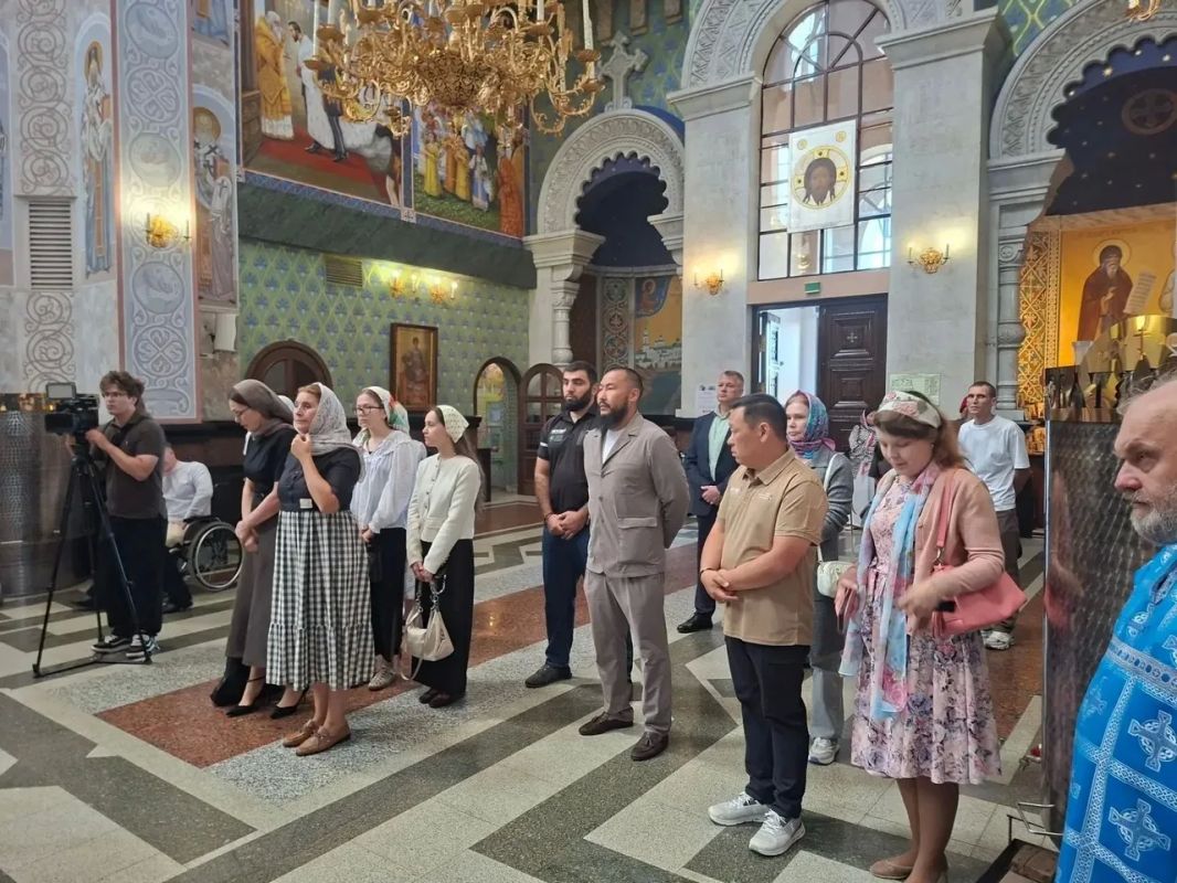 В Екатеринбург прибыли участники всероссийского православного крестного автопробега В Екатеринбург прибыли участники всероссийского православного крестного автопробега