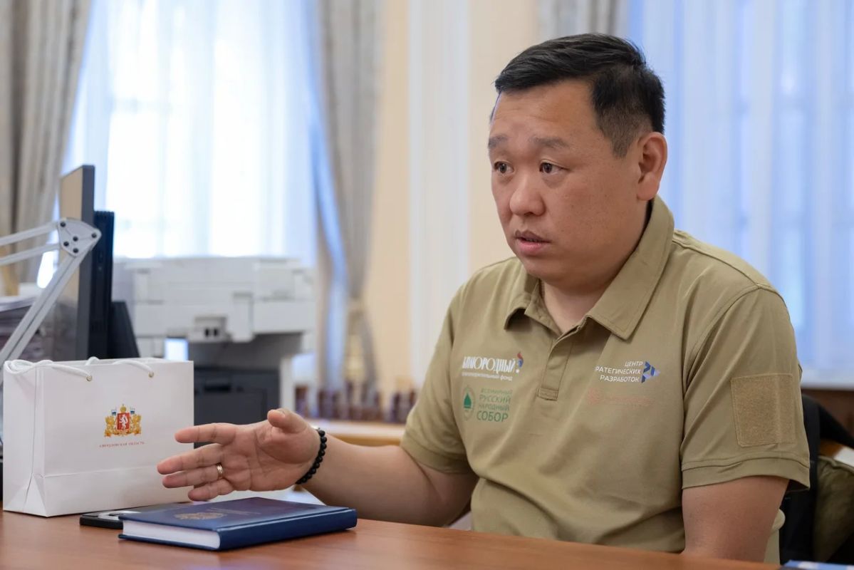 Всероссийский православный автомобильный крестный ход «Россия под Покровом» прибыл в Свердловскую область Всероссийский православный автомобильный крестный ход «Россия под Покровом» прибыл в Свердловскую область