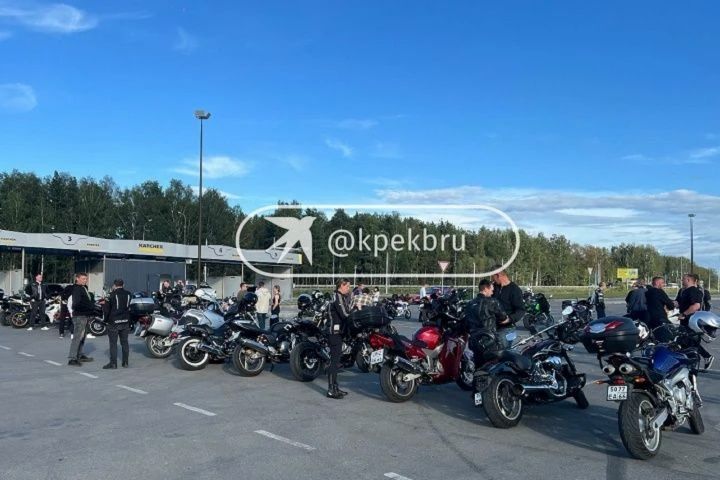 В Нижнем Тагиле байкеры провели траурный мотопробег В Нижнем Тагиле байкеры провели траурный мотопробег