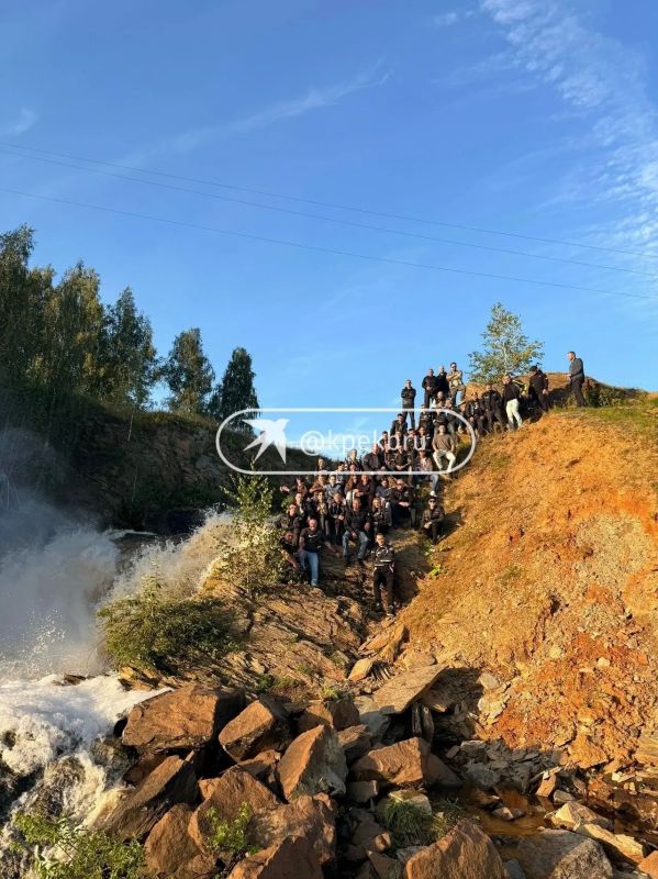 В Нижнем Тагиле байкеры провели траурный мотопробег
