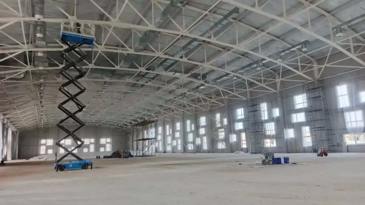 Денис Паслер: В Каменске-Уральском продолжается строительство легкоатлетического манежа. Готовность объекта – 80%, строительные работы идут по графику. В следующем году в городе появится современная площадка для занятий... Денис Паслер: В Каменске-Уральском продолжается строительство легкоатлетического манежа. Готовность объекта – 80%, строительные работы идут по графику. В следующем году в городе появится современная площадка для занятий...