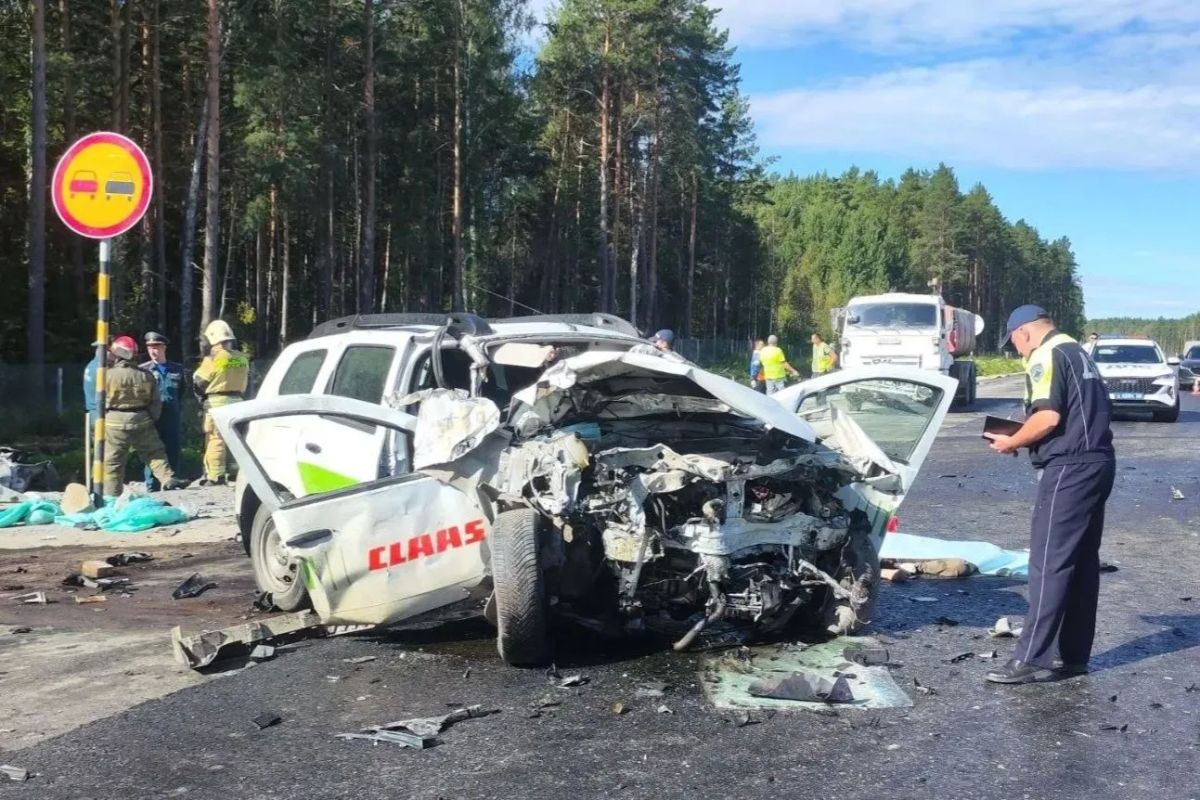 В ДТП на трассе Екатеринбург – Тюмень погибли пять человек В ДТП на трассе Екатеринбург – Тюмень погибли пять человек