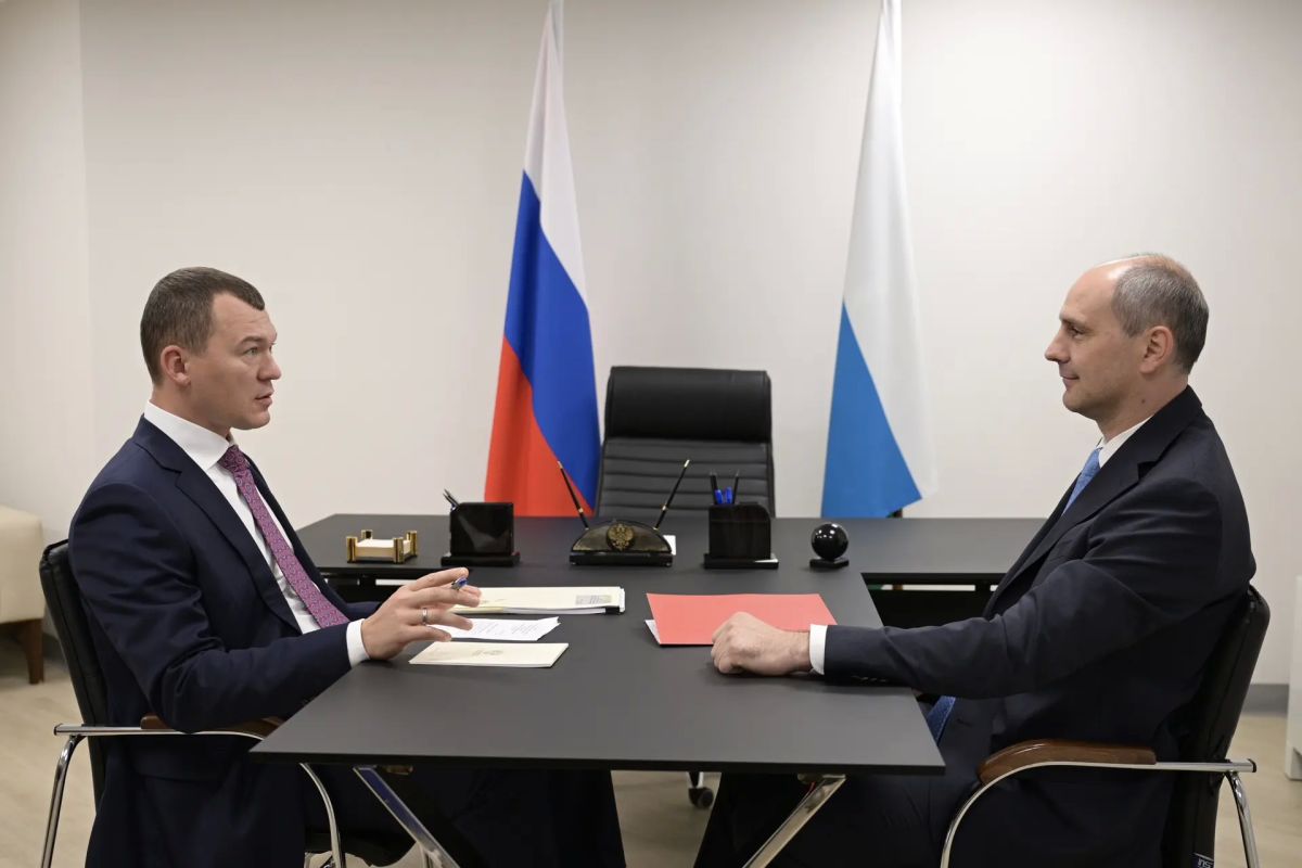 Губернатор Денис Паслер и министр спорта РФ Михаил Дегтярев приветствовали участников и болельщиков на открытии Спартакиады народов России в Екатеринбурге Губернатор Денис Паслер и министр спорта РФ Михаил Дегтярев приветствовали участников и болельщиков на открытии Спартакиады народов России в Екатеринбурге