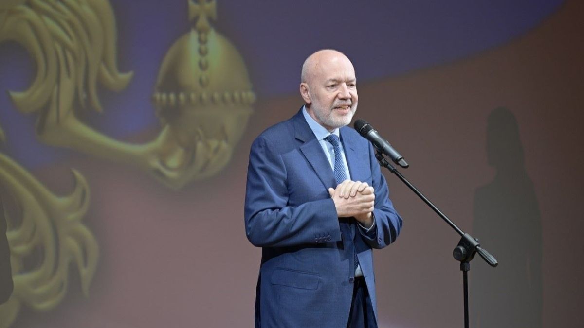 Денис Паслер отметил вклад Нижнего Тагила в укрепление Свердловской области Денис Паслер отметил вклад Нижнего Тагила в укрепление Свердловской области