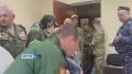 Группа поддержки пострадавшего мужчины собралась в зале суда