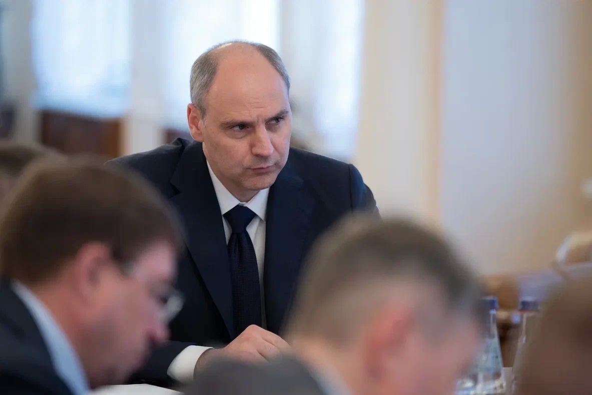 Губернатор Денис Паслер провел совещание и поручил ускорить восстановление горячего водоснабжения Екатеринбурга Губернатор Денис Паслер провел совещание и поручил ускорить восстановление горячего водоснабжения Екатеринбурга