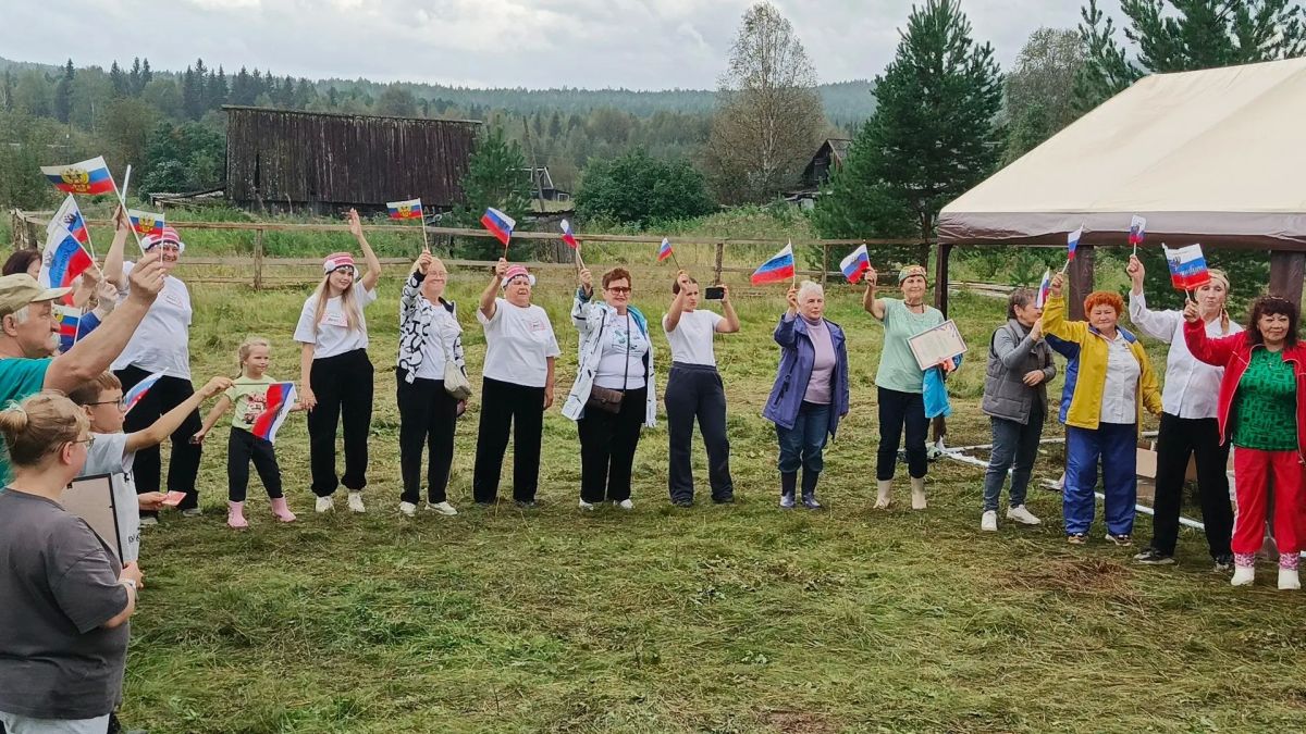 На севере Свердловской области прошел семейный фестиваль «Мы едины!» На севере Свердловской области прошел семейный фестиваль «Мы едины!»