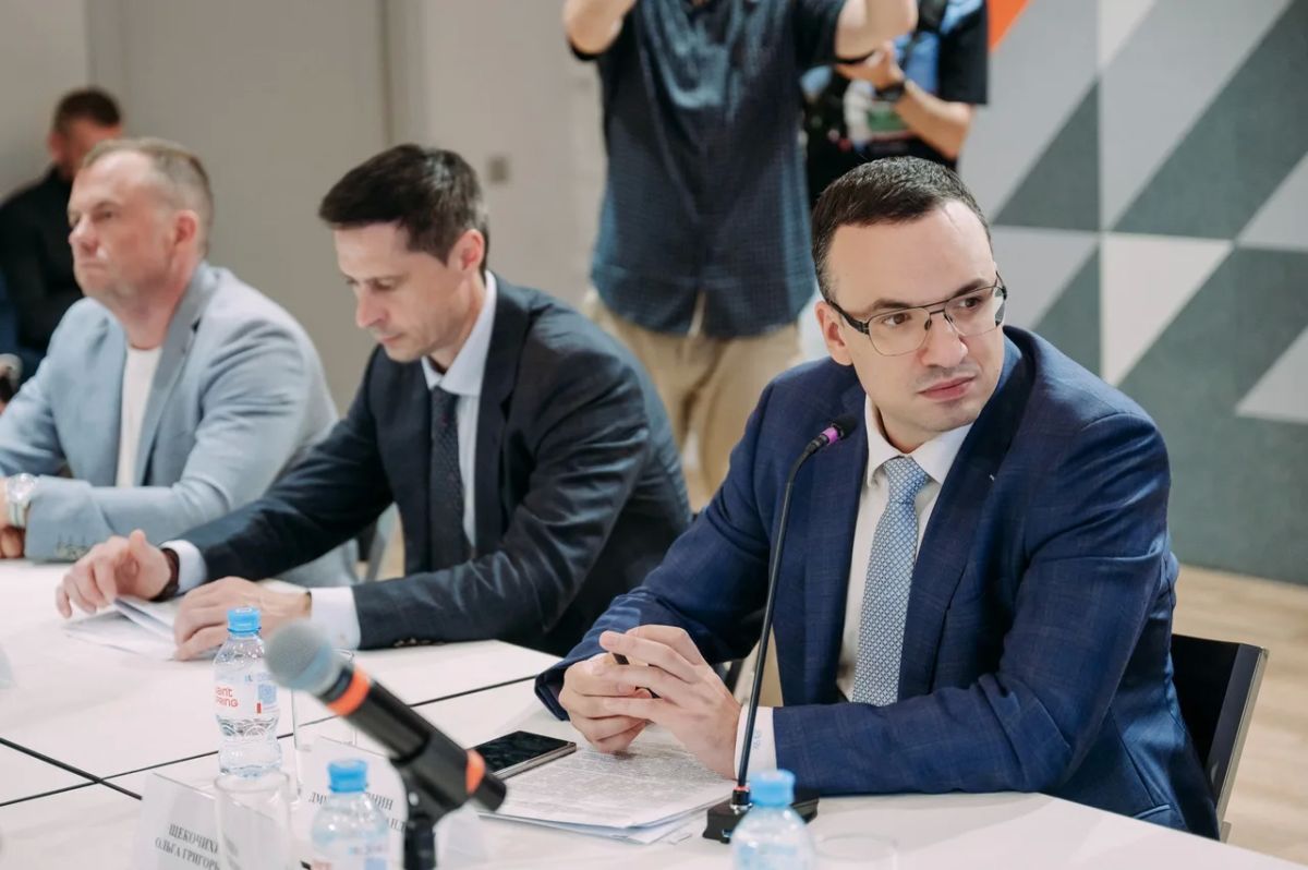 Министр экономического развития РФ Максим Решетников высоко оценил значение уральского предпринимательства в российской экономике Министр экономического развития РФ Максим Решетников высоко оценил значение уральского предпринимательства в российской экономике