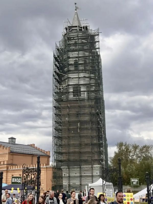 «325 – полет нормальный!»: в Невьянске отмечают День наклонной башни «325 – полет нормальный!»: в Невьянске отмечают День наклонной башни