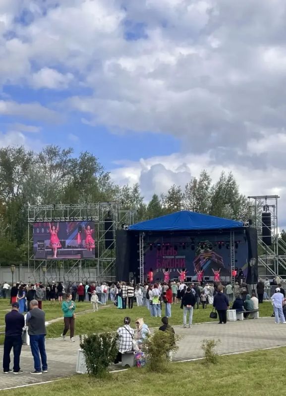 «325 – полет нормальный!»: в Невьянске отмечают День наклонной башни «325 – полет нормальный!»: в Невьянске отмечают День наклонной башни