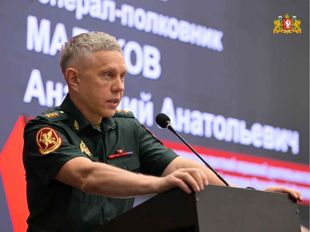 Губернатор Денис Паслер вместе с полпредом Президента РФ в УрФО Артемом Жогой принял участие в координационном совещании под руководством замглавы Росгвардии Анатолия Маликова Губернатор Денис Паслер вместе с полпредом Президента РФ в УрФО Артемом Жогой принял участие в координационном совещании под руководством замглавы Росгвардии Анатолия Маликова