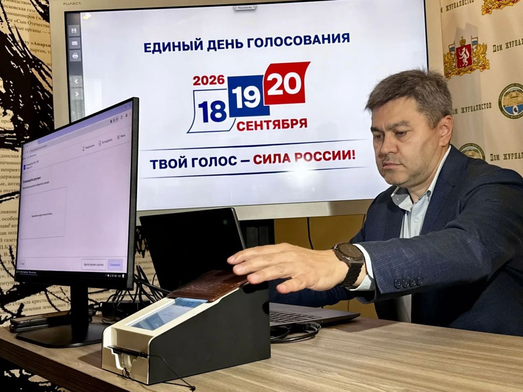 В Свердловской области открылся модельный избирательный участок В Свердловской области открылся модельный избирательный участок