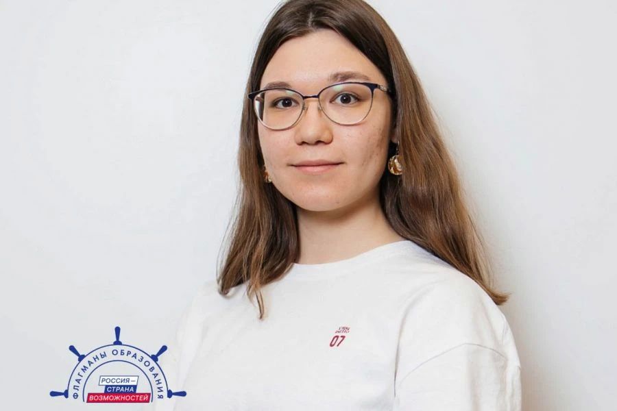 Учитель-дефектолог екатеринбургской школы с углублённым изучением отдельных предметов № 148 Ирина Ишимова стала соавтором навигатора воспитательных решений проекта «Флагманы образования» Президентской платформы «Россия —...