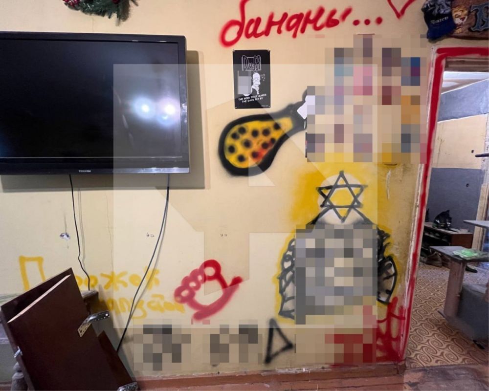 Поклонника Гитлера с якобы ирландскими корнями задержали в Екатеринбурге, сообщил источник РЕН ТВ Поклонника Гитлера с якобы ирландскими корнями задержали в Екатеринбурге, сообщил источник РЕН ТВ